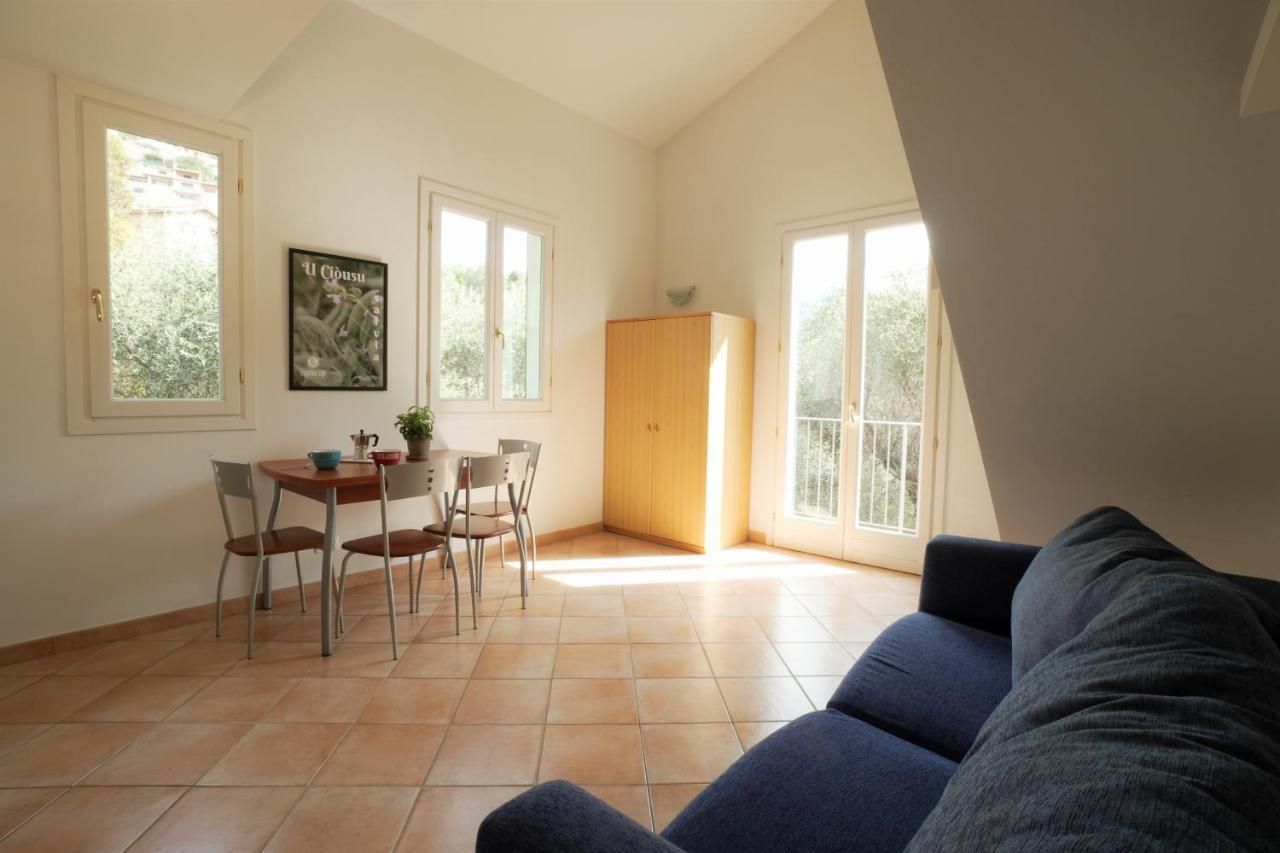 U Ciousu By Ligurian Life Appartamenti In Agriturismo Vallebona エクステリア 写真
