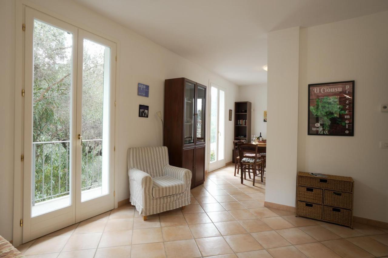 U Ciousu By Ligurian Life Appartamenti In Agriturismo Vallebona エクステリア 写真